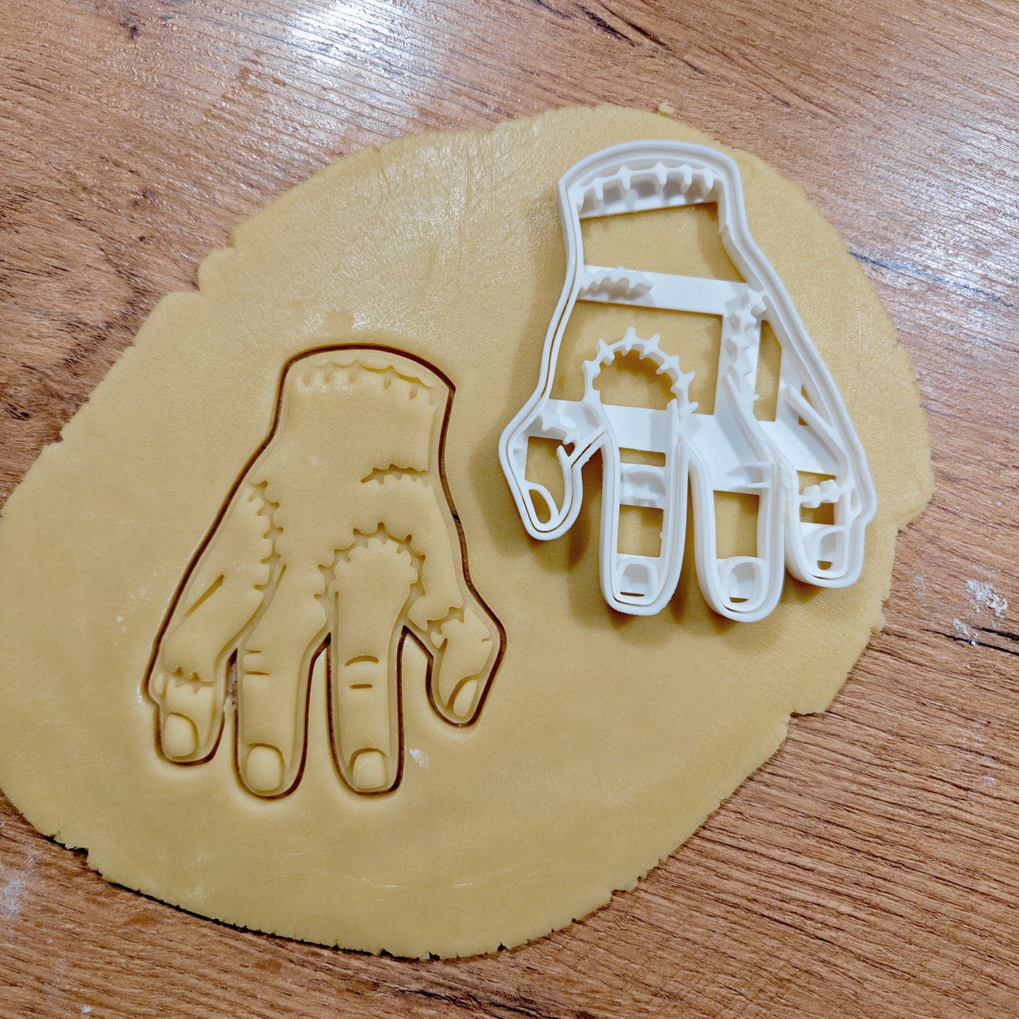 Halloween Zombie Hand Cookie Cutter - Create Delicious Cookies