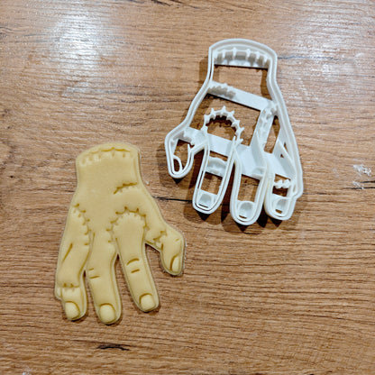 Halloween Ausstechform Zombiehand - Köstliche Kekse zaubern